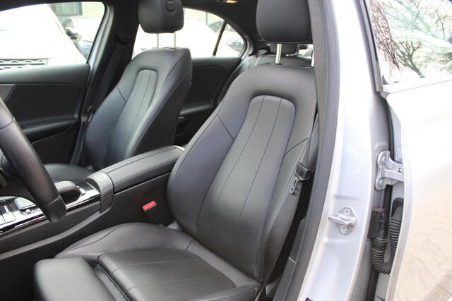 Mercedes-Benz A-KLASSE 200 Premium Panorama - Leder - LED