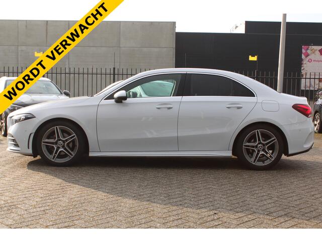 Mercedes-Benz A-KLASSE 180 AUT7 AMG LINE WIDESCREEN NAVI CAMERA CARPLAY NL AUTO