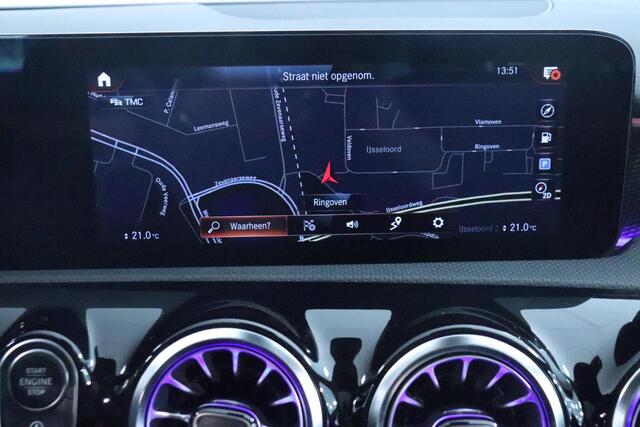 Mercedes-Benz A-KLASSE 200 Premium Plus | Panoramadak | LED | Climate Control | Lichtmetalen velgen 17" | Apple Carplay/Android Auto