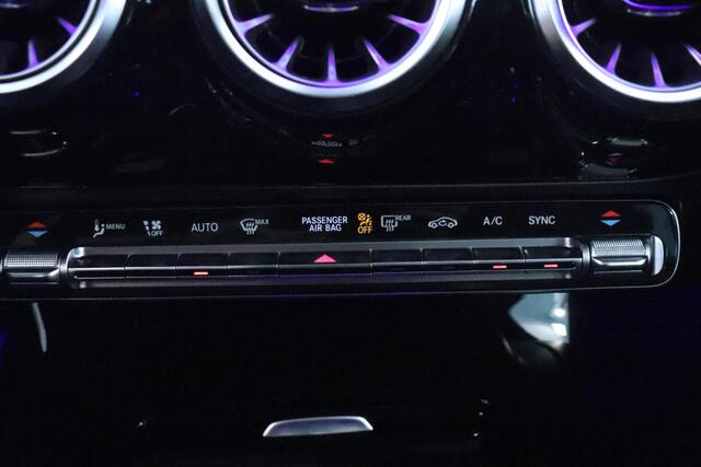 Mercedes-Benz A-KLASSE 200 Premium Plus | Panoramadak | LED | Climate Control | Lichtmetalen velgen 17" | Apple Carplay/Android Auto