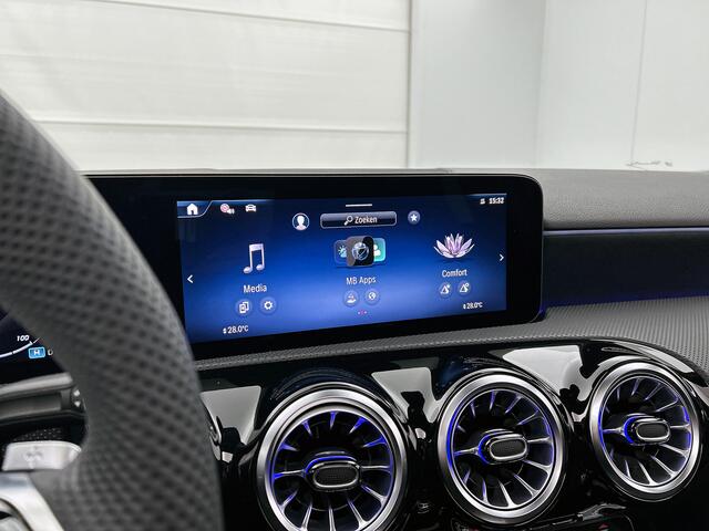 Mercedes-Benz A-KLASSE 250 e Business Solution AMG | Nightpakket | Smartphone-integratie | Panoramaschuifdak | MULTIBEAM LED | THERMOTRONIC | Sfeerverlichting | Stoelverwarming voor |