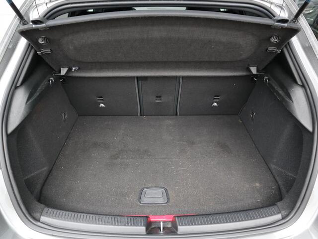 Mercedes-Benz A-KLASSE 250 e Business Solution AMG Limited