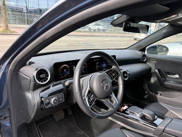 Mercedes-Benz A-KLASSE 250 e Premium