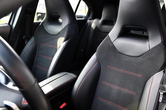 Mercedes-Benz A-KLASSE 180 Business Solution AMG Panoramadak Sfeerverlichting