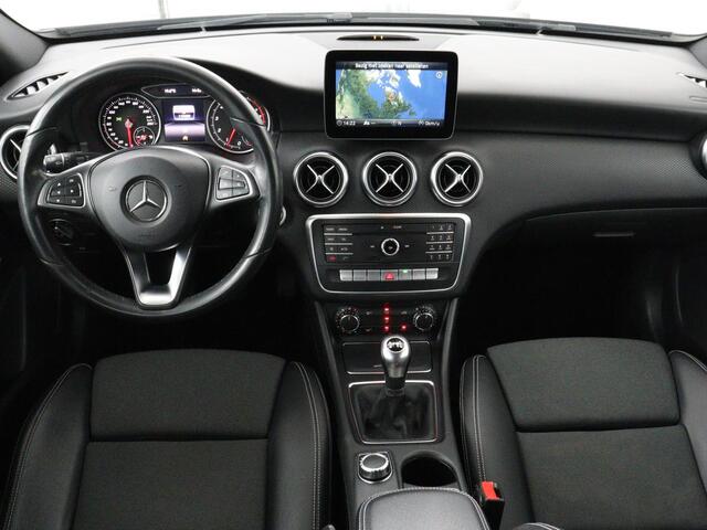 Mercedes-Benz A-KLASSE 160 Ambition | Origineel NL | Half leder | Sportstoelen | Full LED | Navigatie | 18'' | Park Assist | Cruise control | Bluetooth | Airco