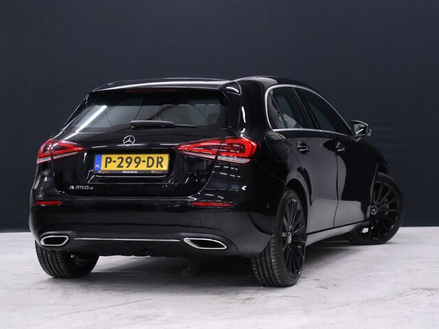 Mercedes-Benz A-KLASSE 250 e Business Solution Luxury Limited [TREKHAAK, CRUISE CONTROL, SFEERVERLICHTING, BLUETOOTH TELEFOON, ACHTERUITRIJCAMERA, PDC V+A, STOELVERWARMING, NIEUWSTAAT]