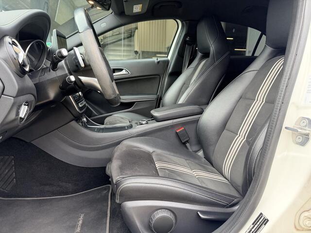 Mercedes-Benz A-KLASSE 180 AMG Night Edition Alacantra Dealer onderhouden