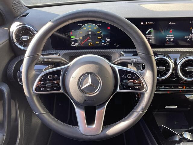 Mercedes-Benz A-KLASSE 250 e 17"/Dodehoek/Camera/PDC v+a/Apple Carplay & Android Auto/DAB/Navigatie/Climate