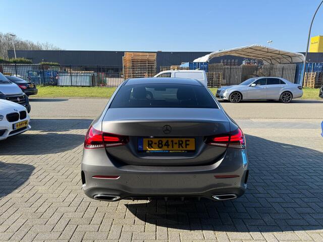 Mercedes-Benz A-KLASSE 180 AMG Line | 1E EIGENAAR | 12MND GARANTIE | LED | CAMERA | SFEER | DAB | CARPLAY | CRUISE | NAVI |