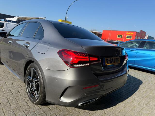 Mercedes-Benz A-KLASSE 180 AMG Line | 1E EIGENAAR | 12MND GARANTIE | LED | CAMERA | SFEER | DAB | CARPLAY | CRUISE | NAVI |
