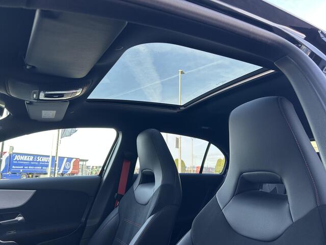 Mercedes-Benz A-KLASSE AMG 35 4MATIC Advantage | Panoramadak | Carplay | Cruise Control