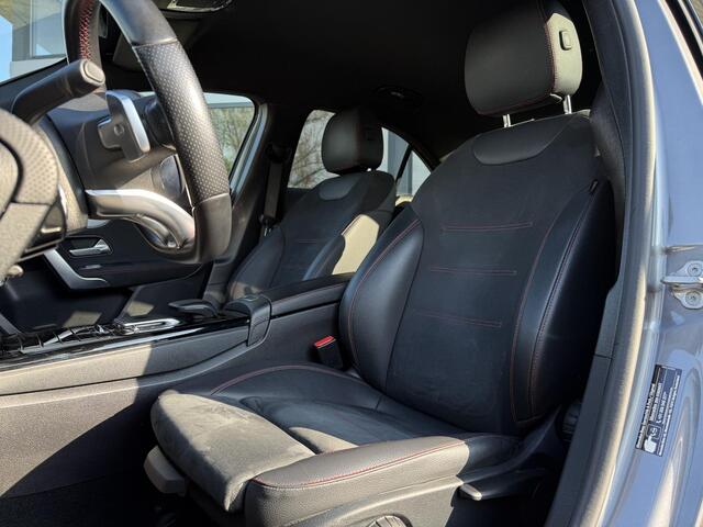 Mercedes-Benz A-KLASSE 180 Aut. AMG Sport | Navi | Camera | Sfeer Verlichting |