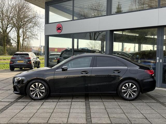 Mercedes-Benz A-KLASSE Aut. 180 Business Sol. Luxury Line | ORG NL | Navi | Camera | M-Bux |