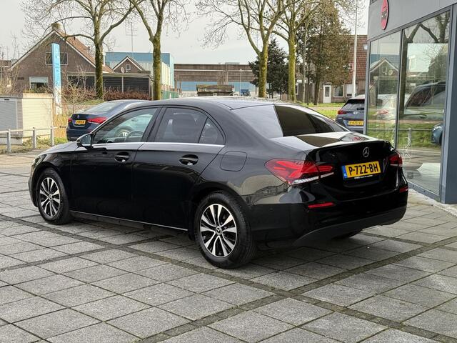 Mercedes-Benz A-KLASSE Aut. 180 Business Sol. Luxury Line | ORG NL | Navi | Camera | M-Bux |