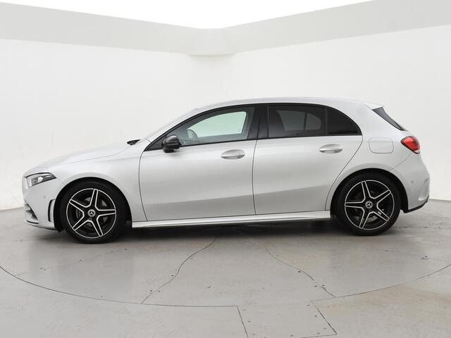 Mercedes-Benz A-KLASSE 180 AUT. AMG SPORT + MBUX | SFEERVERLICHTING | CAMERA | SPORTSTOELEN
