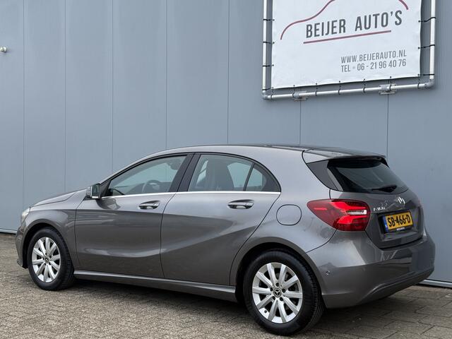 Mercedes-Benz A-KLASSE 160 Ambition Navigatie/PDC/16inch.