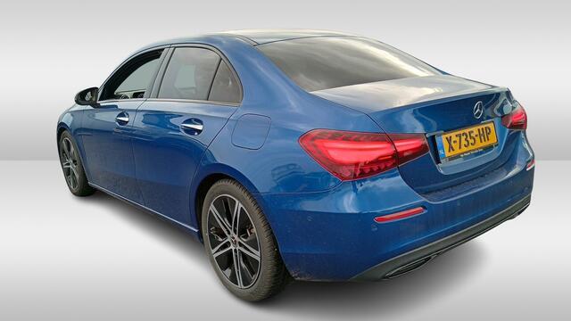 Mercedes-Benz A-KLASSE 180 Luxury Line 1e-Eig. Keurig-Onderh., BOVAG-Garantie. NL-Auto.