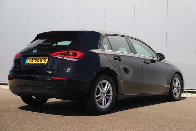 Mercedes-Benz A-KLASSE 180 d Business Solution Limited Automaat Half Leder Widescreen Navigatie Achteruitrijcamera Full LED Rijstrooksensor