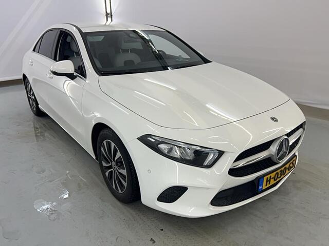 Mercedes-Benz A-KLASSE 200 Business Solution 1e Eigenaar | Volledig Onderh | NL-Auto | Camera | Stoelverwarming | Navi | Carplay | Alarm klasse 3 | ACC | PDC