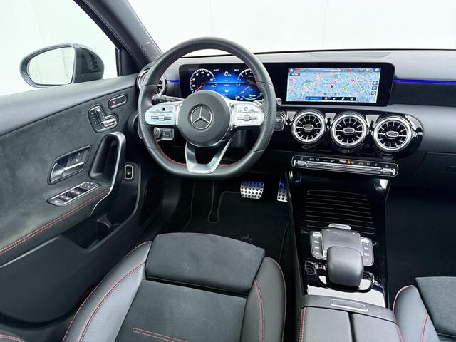 Mercedes-Benz A-KLASSE 250 e AMG Line Trekhaak | Panorama | Sfeerverlichting | Memory |