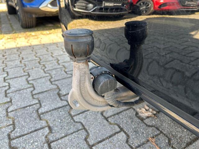 Mercedes-Benz A-KLASSE 250 e Business Solution AMG Limited Camera Trekhaak Wegklapbaar Navi Led Apple Carplay MBUX