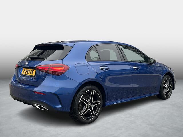 Mercedes-Benz A-KLASSE 250 e AMG Line | Night Pakket | Apple CarPlay | Android Auto | Sfeerverlichting | Stoelverwarming | Achteruitrijcamera | Parkeersensoren | Elektrisch Inklapbare Buitenspiegels