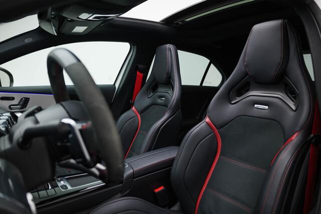 Mercedes-Benz A-KLASSE AMG 35 4MATIC |Bomvoll!|Pano|Kuipstoelen|360Camera|HUD|Memory|ACC|Dodehoek|