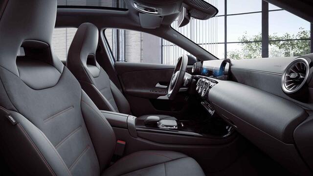 Mercedes-Benz A-KLASSE 250 e AMG Line | Panoramadak | Achteruitrijcamera | Stoelverwarming | Widescreen |