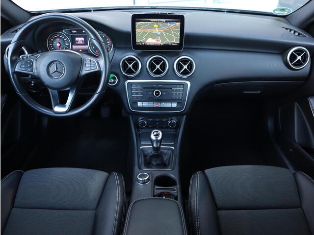 Mercedes-Benz A-KLASSE 180 Business Solution