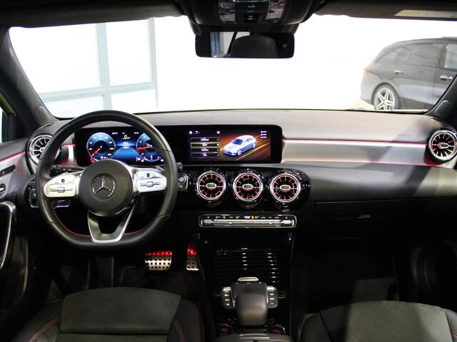 Mercedes-Benz A-KLASSE Hatchback 180 Business Solution AMG Panorama dak