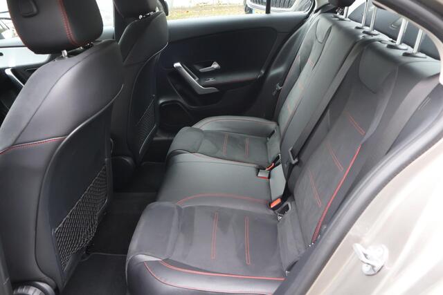Mercedes-Benz A-KLASSE 250 Premium Plus