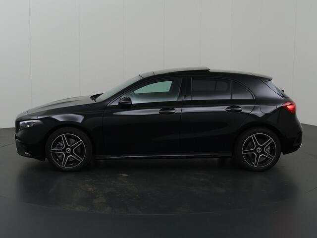 Mercedes-Benz A-KLASSE 250 e Star Edition 250 e AMG Line Night Pakket | Panoramadak | Multibeam LED | Sfeerverlichting |