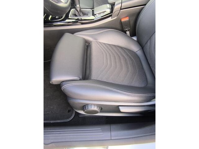 Mercedes-Benz A-KLASSE 180 Business Solution AMG All season banden, grote navi, virtual cockpit, carplay, camera, DAB+, stoelverwarming