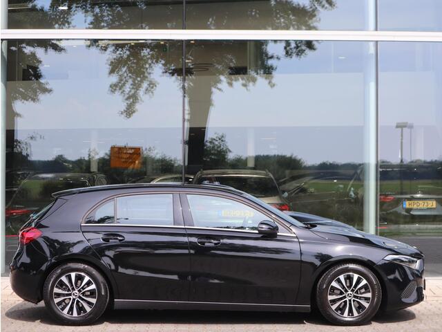 Mercedes-Benz A-KLASSE 180 Star Edition Navigatie | Camera | LED | Automaat