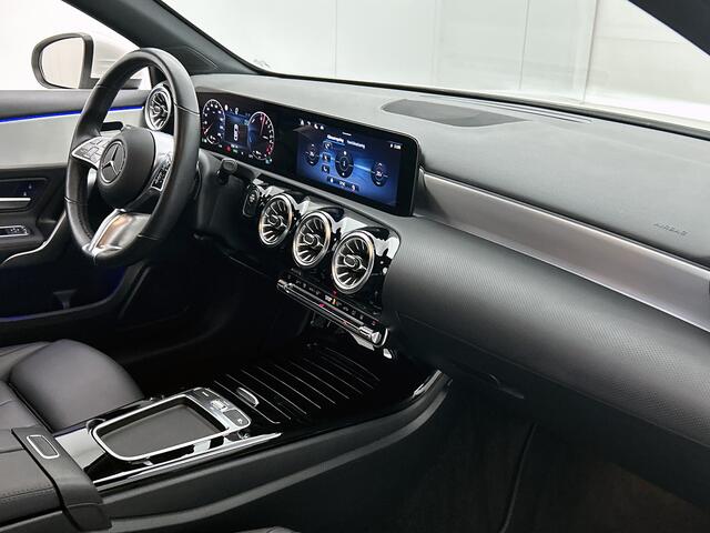 Mercedes-Benz A-KLASSE 250 e Star Edition Luxury Line Inclusief 24 maanden MB Certified garantie voor Europa.