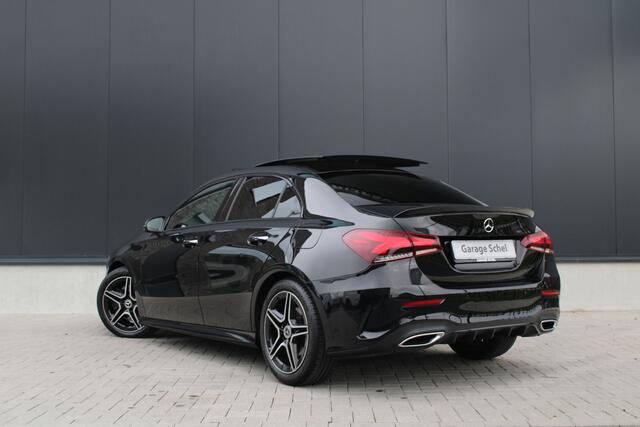 Mercedes-Benz A-KLASSE 220 AMG Line - Multibeam - Memory - Pano - Night Pakket - Keyless - Stoelverwarming - Camera - Rijklaar