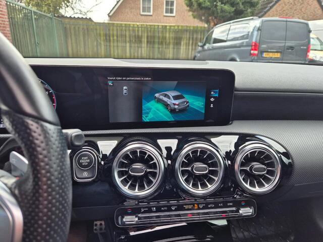 Mercedes-Benz A-KLASSE 180 Autom,Pano dak.