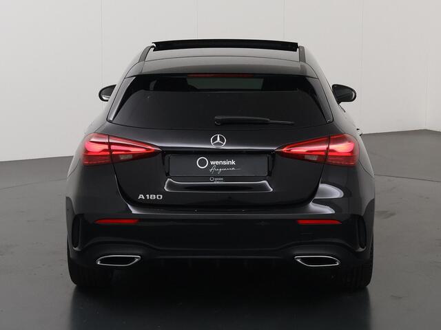 Mercedes-Benz A-KLASSE 180 Business Solution AMG | Panoramaschuifdak | Premium Plus | Nightpakket | 19"Multispaak AMG velgen | Stoelverwarming | 360° camera | Head-up display |