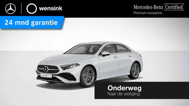 Mercedes-Benz A-KLASSE 180 AMG Line | Widescreen | Keyless | Stoelverwarming | Achteruitrijcamera |