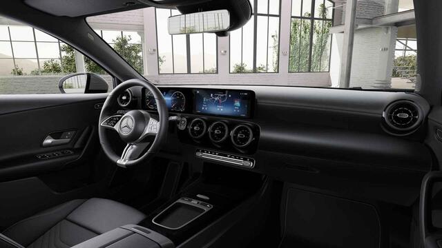 Mercedes-Benz A-KLASSE 180 Business Solution | Comfortstoelen | DAB | LED | 10.25" Multimedia Scherm | Navigatie | Parkeersensoren V+A | Dodehoek detectie | Climate Control |