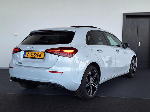 Mercedes-Benz A-KLASSE 250 e | Panoramadak