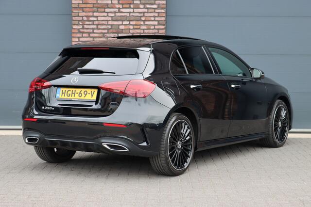 Mercedes-Benz A-KLASSE 250 e AMG Line | Facelift | Panoramadak | Memory | HUD | Surround Camera | Advanced Sound System | Keyless Go | Leder | Verwarmd Stuurwiel | Nightpakket | Augemented Reality |
