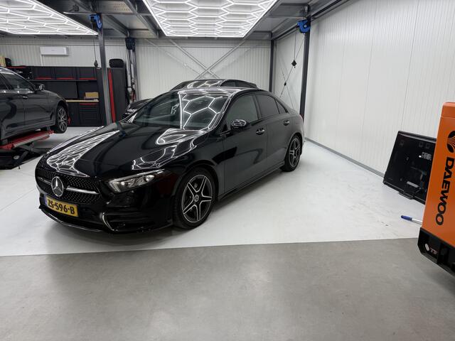 Mercedes-Benz A-KLASSE 200 Launch Edition Premium