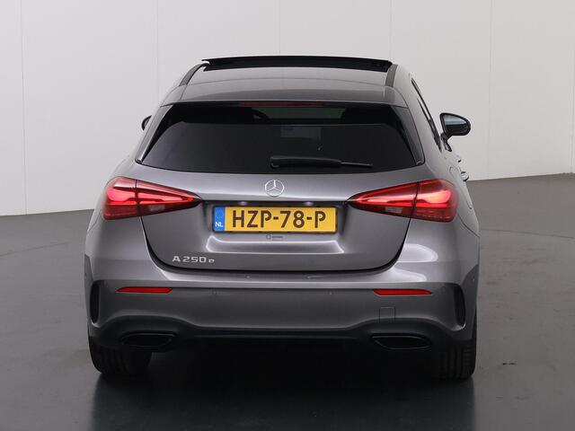 Mercedes-Benz A-KLASSE 250e Business Solution AMG | Panoramaschuifdak | AMG Line Plus | Night | Winterpakket | Trekhaak