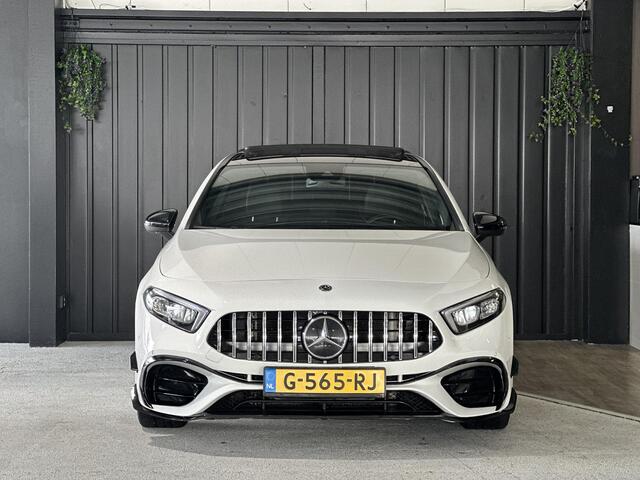 Mercedes-Benz A-KLASSE 180 Business Solution AMG | AMG-styling | Panorama-dak | Achteruitrijcamera | Carplay | Cruise Control | Stoelverwarming | LED koplampen |
