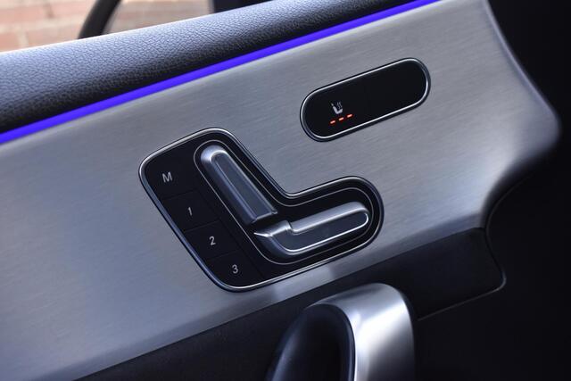 Mercedes-Benz A-KLASSE 180 Business Solution AMG