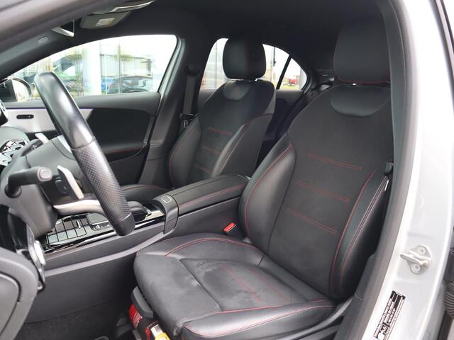 Mercedes-Benz A-KLASSE 250 e AMG Line