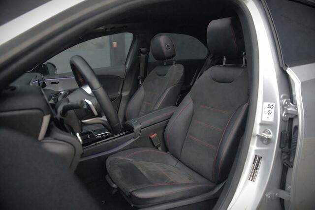 Mercedes-Benz A-KLASSE 200 Business Solution AMG | Stoelverwarming | Camera | Keyless | Apple Carplay | Navigatie | Parkeersensoren | LED | BTW |