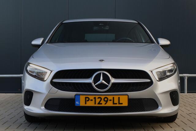 Mercedes-Benz A-KLASSE 180 Business Solution AMG Automaat | NL Auto | Wide Screen | Stoelverwarming | Camera | Half Leer