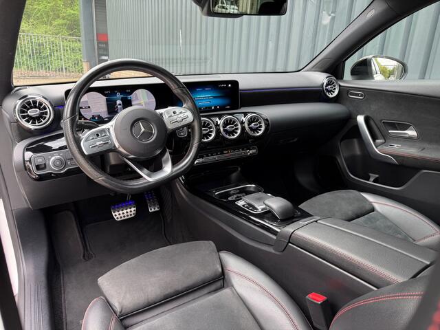 Mercedes-Benz A-KLASSE 200 Launch Edition Premium Plus